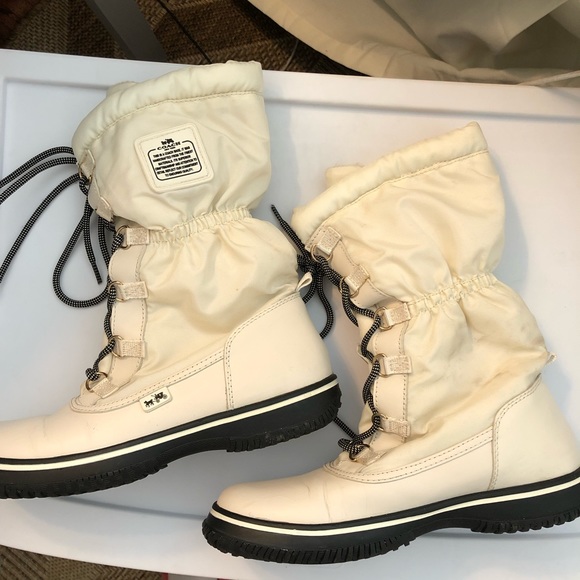 COPY - Coach Sage Nylon Aniline Chalk Winter Boot size 7 - Picture 2 of 6